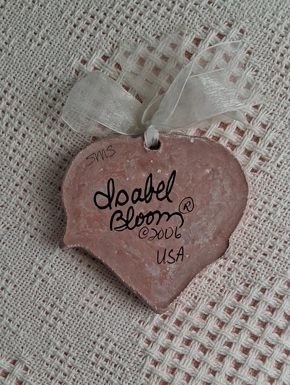 Isabel Bloom 6x6 heart